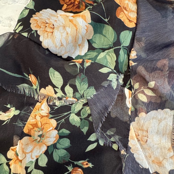 Floral Maxi Dress by Vici - Size Large - BEAUTIFUL - Picture 7 of 9